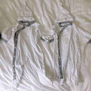 BURTS BEES BABY for newborn twins matching onesie with hats